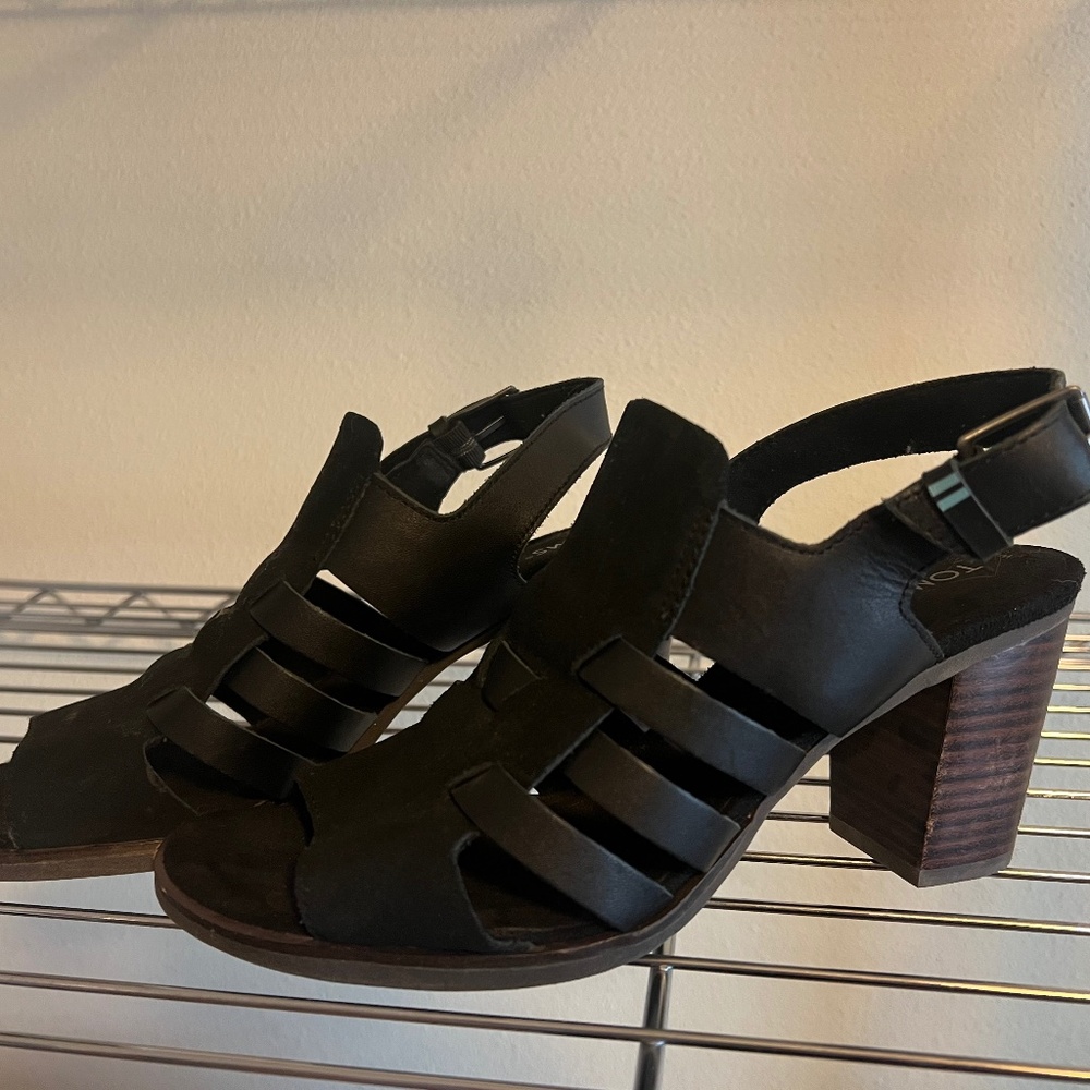 Tom’s Woven Majorca Caged Sandal